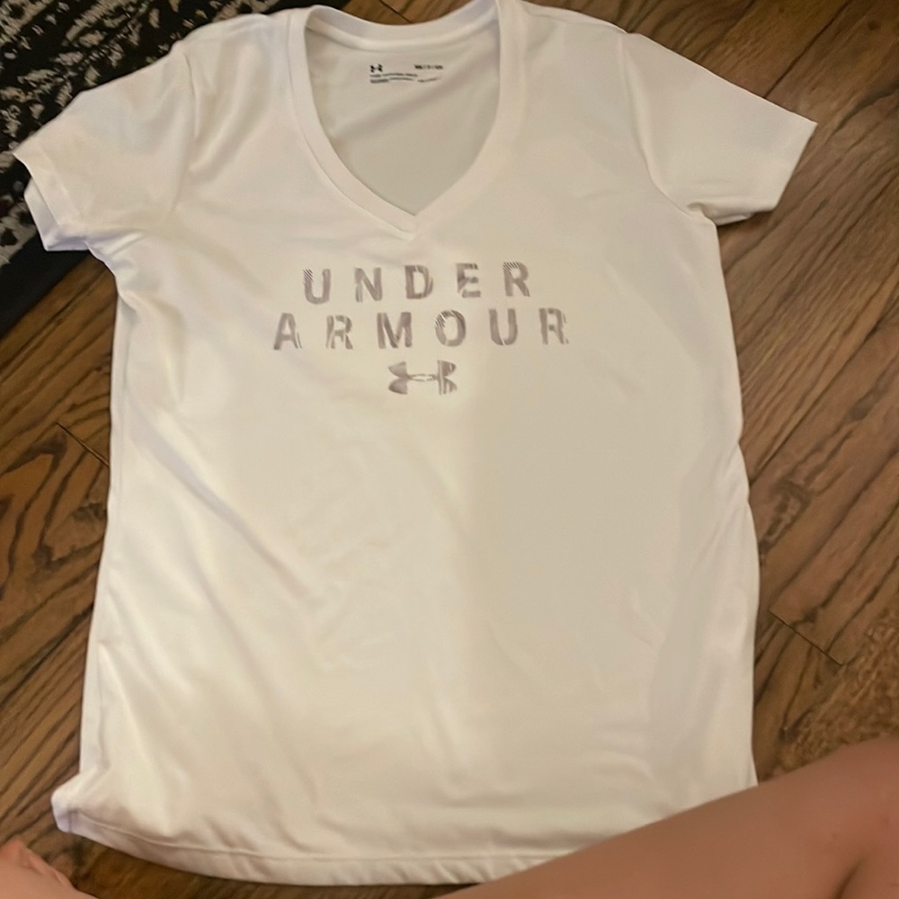 Under amrour v neck shirt